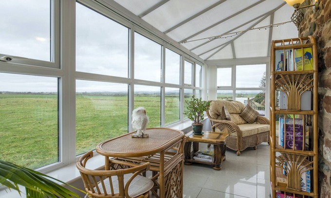 Lancaster Cabaña | Stunning Coastal Country Cottage 2 Beds Sleeps 5