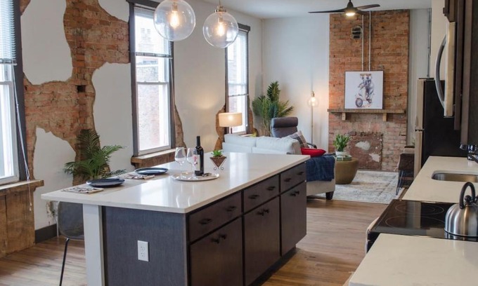 Over-the-Rhine Casa | Stunning Condos Near Washington Park w Parking