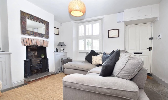 Somerton Cabaña | Stunning Cottage in Idyllic Somerset Town