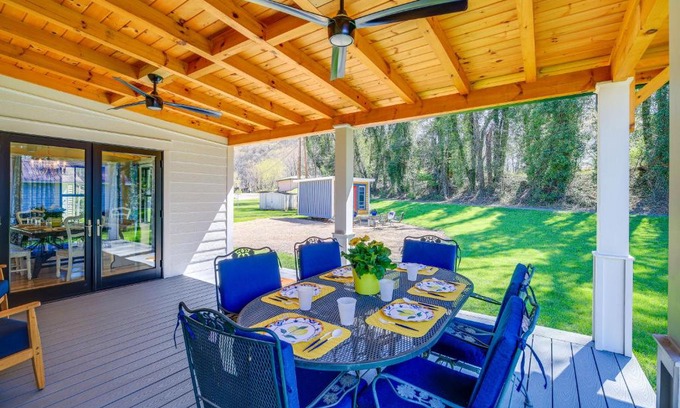 Damascus Casa | Stunning Damascus Vacation Rental with Fire Pit!
