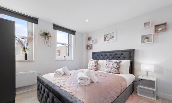 Penge Apartamento | Stunning Ensuite Room Crystal Palace London SE20