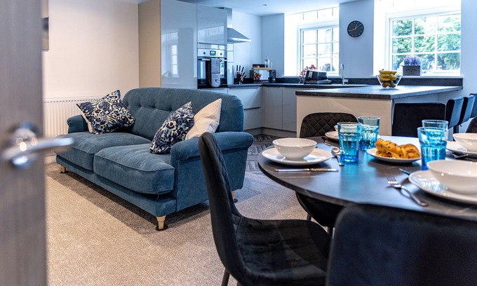 Worksop Casa | Stunning Executive 2 Bedroom House