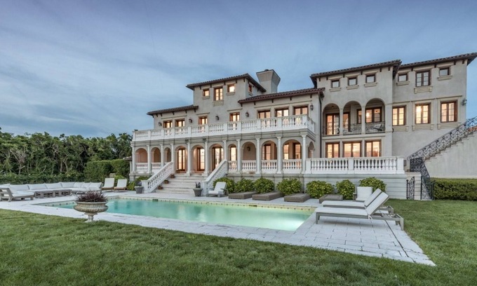 Bridgehampton Casa | Stunning fall sunsets, coveted location on Mecox Bay - recently furnished