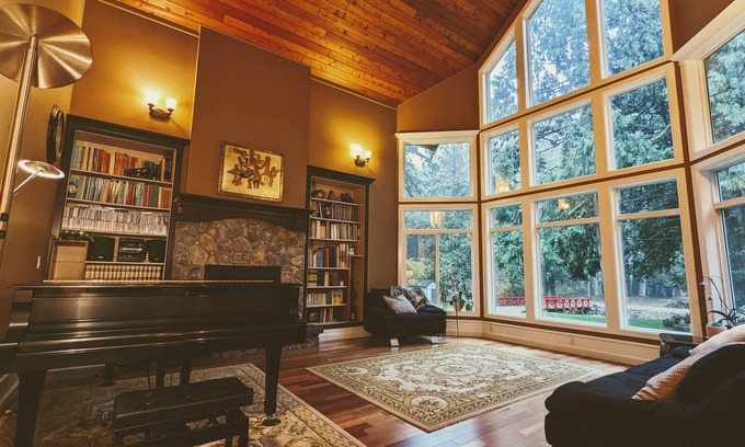 Langley Casa | Stunning forest estate - perfect getaway or gorgeous venue minutes from the city