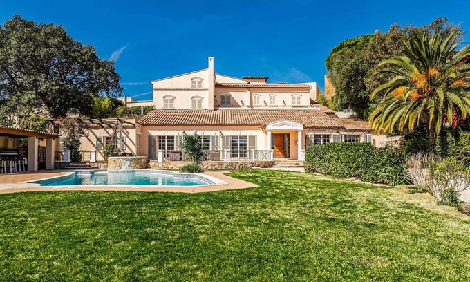 Les Adrets-de-l'Esterel Casa | Impresionante casa en Les.