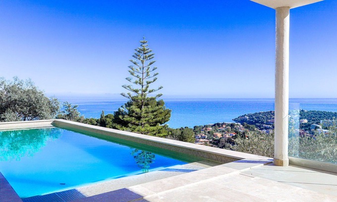 Roquebrune-Cap-Martin Villa | Estupenda casa de vacaciones privada con WIFI, A/C, piscina privada, TV, terraza y aparcamiento