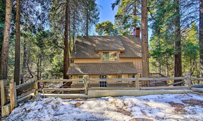 Cedar Glen Cabaña | Stunning Getaway in Lake Arrowhead!