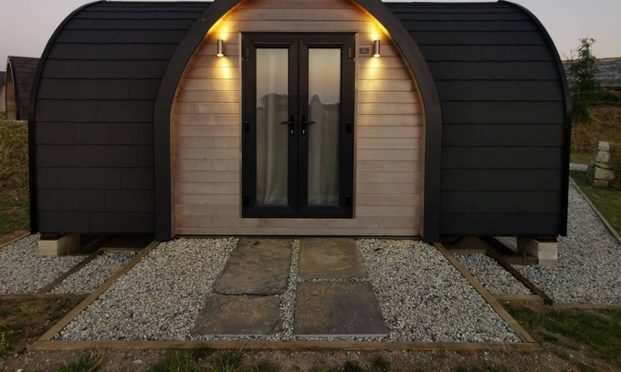 Port Isaac Cabina | Superior-Abode 4-Cabaña-Baño en la habitacion-Vista al campo