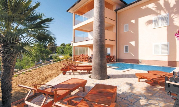 Rab Town Casa | Impresionante casa en Supetarska Draga