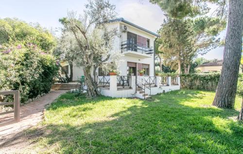 Brucoli Casa | Stunning Home In Augusta With Kitchen