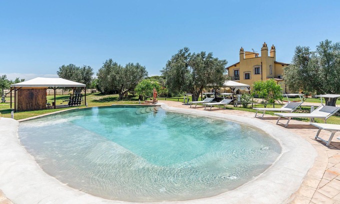 Canino Casa | Stunning Home in Canino VT With 6 Bedrooms, Sauna and Private Swimming Pool