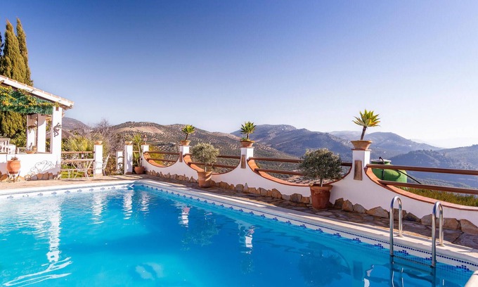 Iznajar Casa | Impresionante casa en Iznajar con WiFi