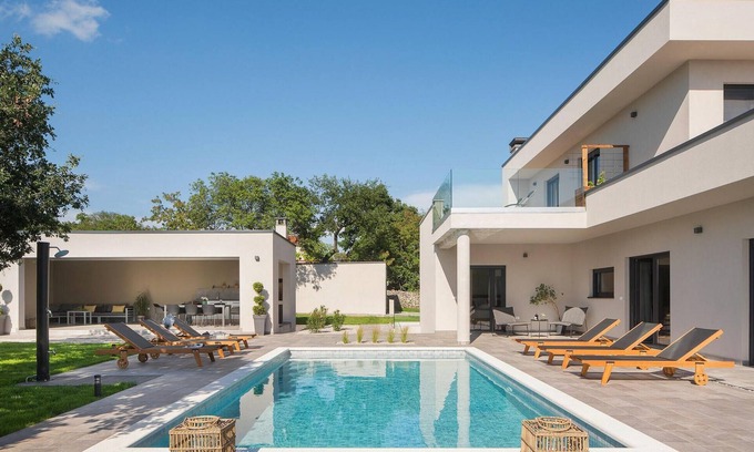 Kapelica Casa | Impresionante casa en Labin - Rabac