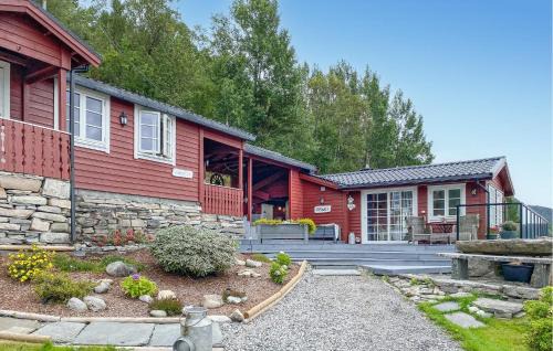 Brekke Casa | Stunning Home In Lavik