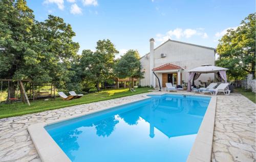 Gradina Casa | Stunning Home In Lozovac