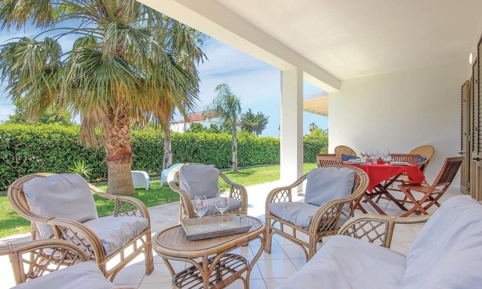 Porto Palo Casa | Impresionante casa en Porto Palo con.