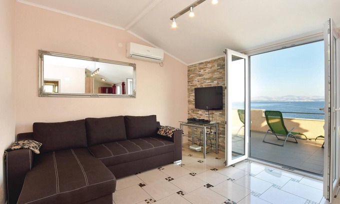 Rogac Casa | Hermosa casa de 4 dormitorios en Rogac