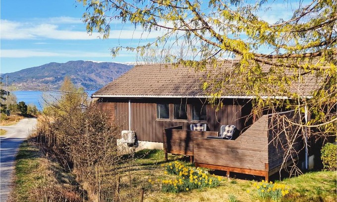 Utaker Casa | Stunning Home In Skånevik With Kitchen