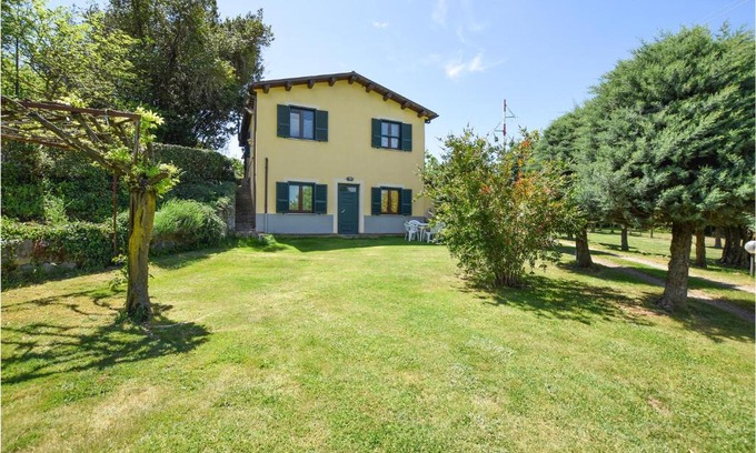 Capodimonte Casa | Stunning Home In Valentano With Kitchen