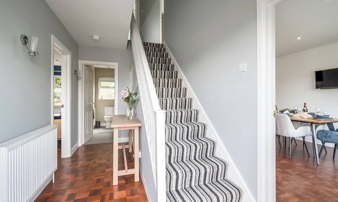 Castlereagh Casa | Stunning home over looking Belfast City, 11 minutes to City Centre