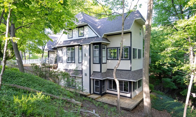 Macatawa Casa | Stunning Home w/Lake MI Association Beach