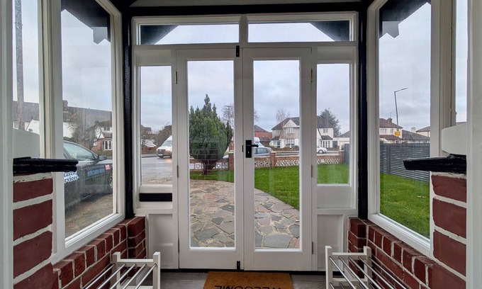 London Borough of Bexley Casa | Charming Flat Near Attractions in Bexleyheath