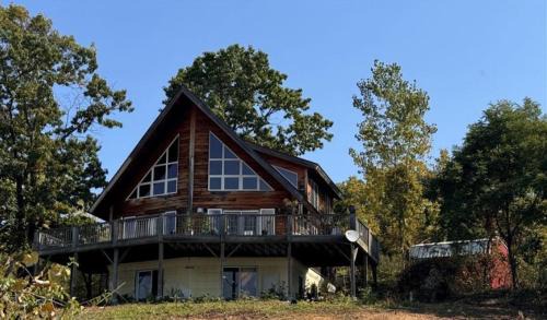 Burdett Casa | Stunning Lake Views Wine Country