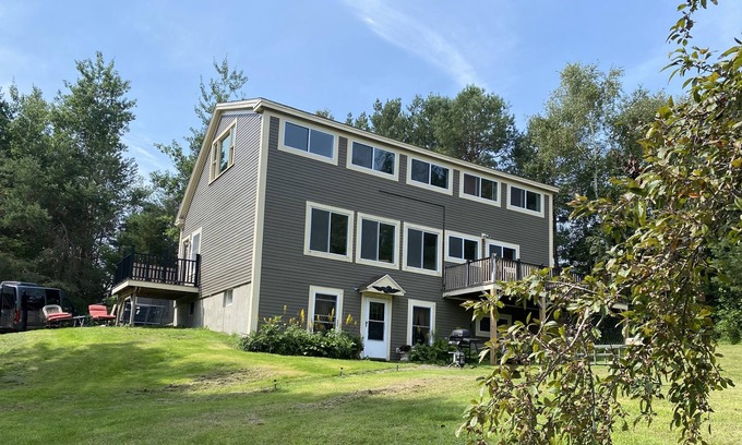 Belfast Casa | Stunning lakefront home on 710ft of water frontage