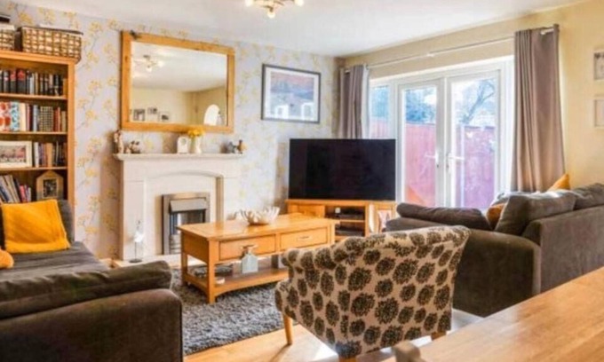 Wyken Casa | Stunning Large 4 Bedroom - Coventry