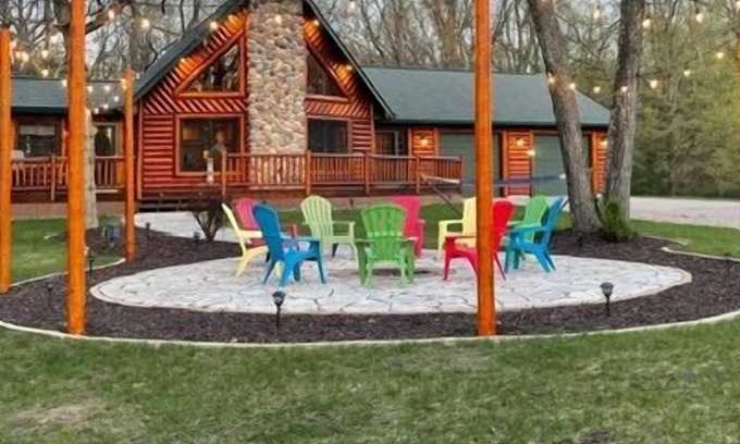 Nekoosa Cabina | Stunning Log Home - Lake, Full Recreational Wilderness Area, Sand Valley Golf