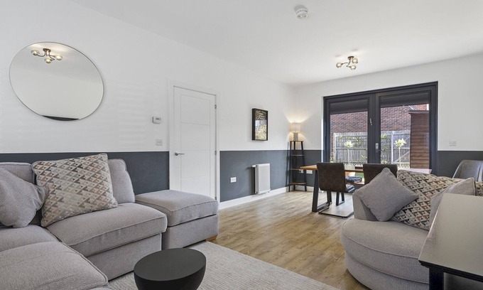 Heworth Casa | Stunning, Modern Eco Property in York with Parking | Pass the Keys