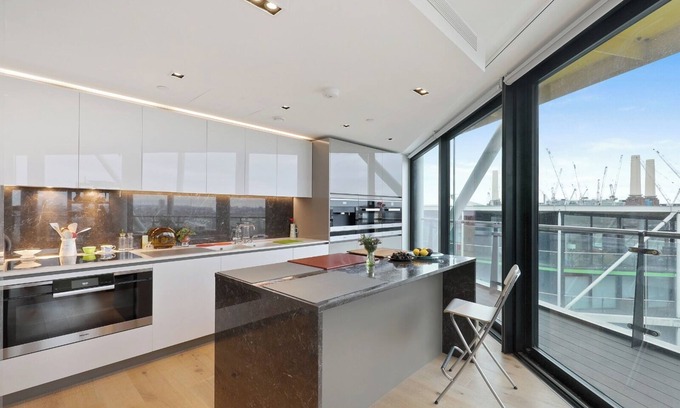 Nine Elms Apartamento | Stunning, Modern Flat in Central Battersea with River View