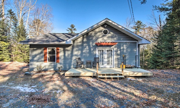 Monson Casa | Stunning Monson Getaway on the Water!