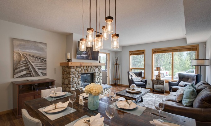 Canmore Condominio | Stunning Mountain Retreat en Rundle Cliffs Lodge - Pueblo de montaña de Spring Creek