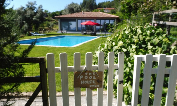 Portela Casa | Casa con vista magnífica, piscina enorme, BBQ, Netflix. 15 minutos de Braga.