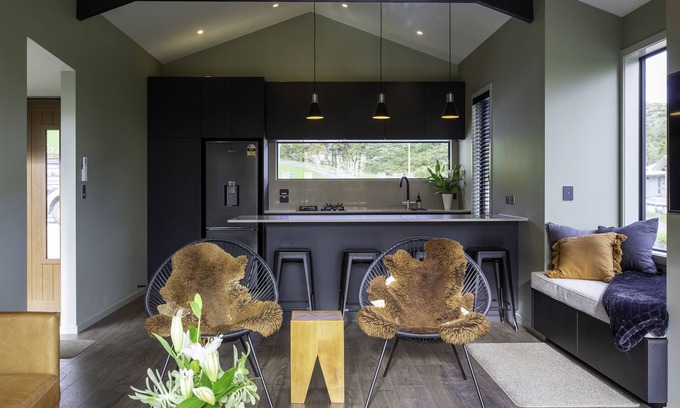Richmond Cabaña | Stunning new architectural tree-house in Richmond, Nelson