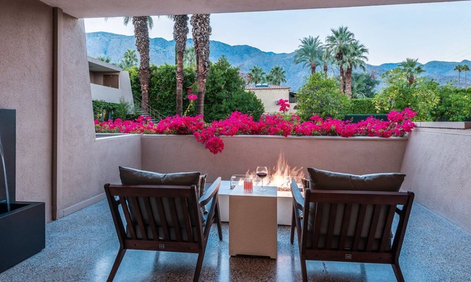 Old Las Palmas Condominio | Stunning New Mid Century Condo in the heart of Las Palmas, Palm Springs