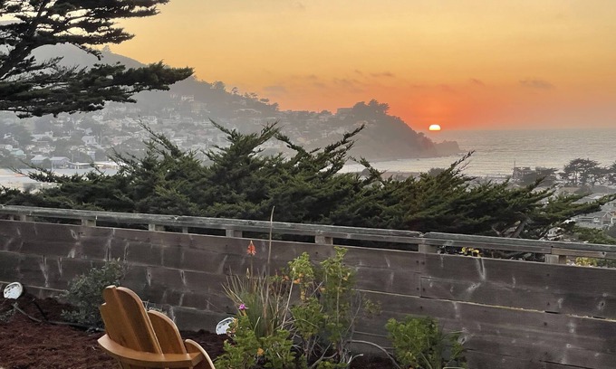 Linda Mar Casa | Stunning ocean views close to beach and SF