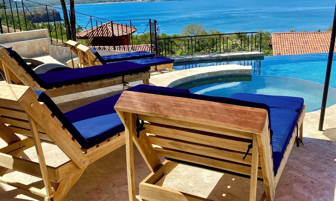 Potrero Villa | Stunning Ocean Views from every room .... walking distance to two great beaches!