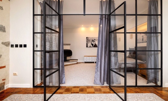 Old Town Apartamento | Stunning Old Town Getaway with Sauna!