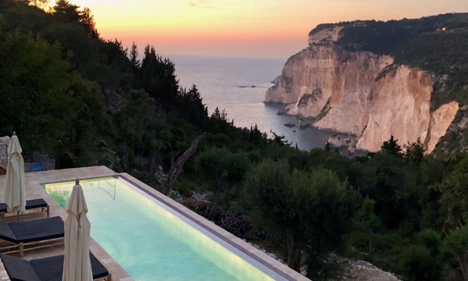 Magazia Casa | Impresionante y tranquila villa - fabulosa piscina y caminar a la playa.