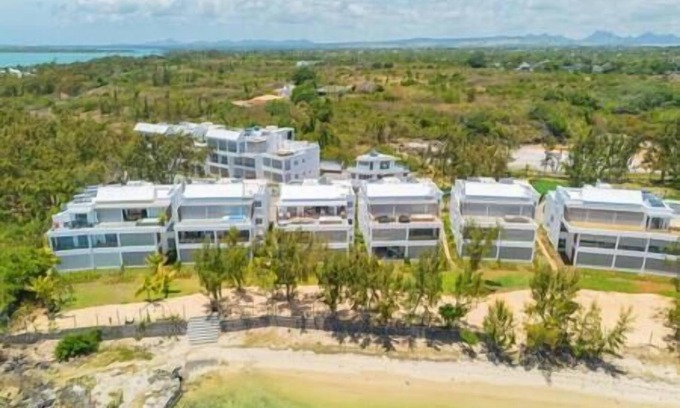 Grand Gaube Apartamento | Stunning Penthouse facing the fine sandy beach.