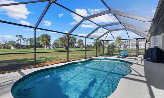 Long Meadow Casa | Stunning Pool home on Golf Course!