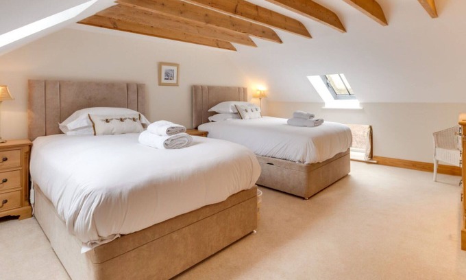 Wooler Casa | Casa de vacaciones privada con WIFI, TV, mascotas permitida, vista panorámica, aparcamiento