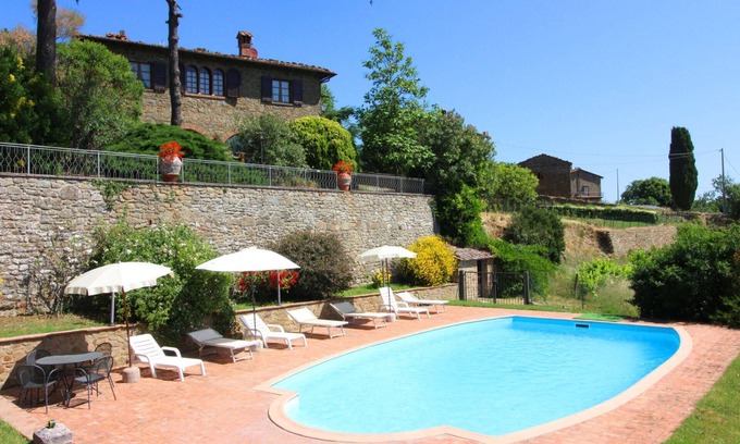 Monte San Savino Villa | Preciosa casa de vacaciones privada con WIFI, piscina privada, TV, mascotas permitida y aparcamiento