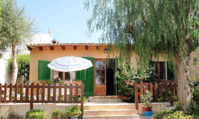 Cala Llombards Casa | Estupenda casa de vacaciones privada con TV, terraza, mascotas permitida y aparcamiento