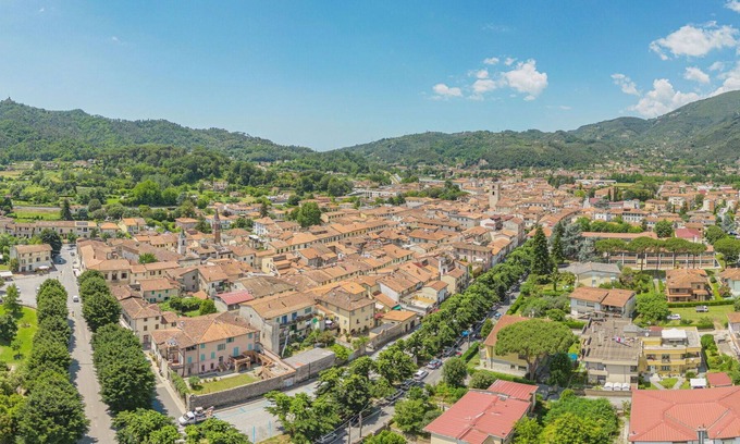San Rocco in Turrite Villa | Preciosa casa de vacaciones privada con WIFI, TV, terraza, mascotas permitida y aparcamiento