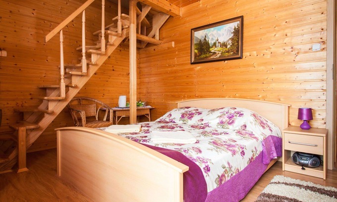 Baligrod Casa | Casa de vacaciones privada con WIFI, TV, patio, mascotas permitida, vista panorámica, aparcamiento