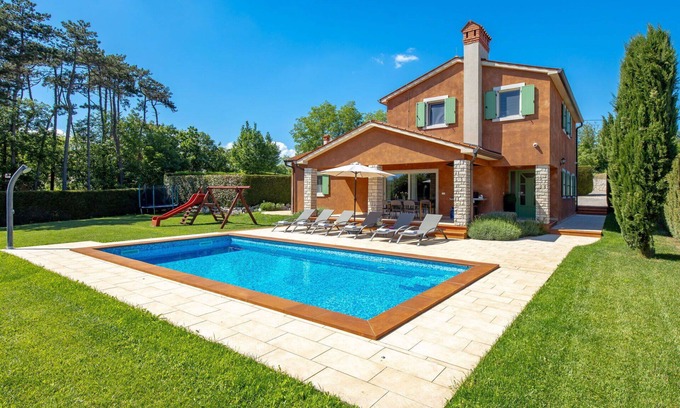 Sumber Casa | Preciosa casa de vacaciones privada con piscina privada, A/C, WIFI, TV, terraza y aparcamiento