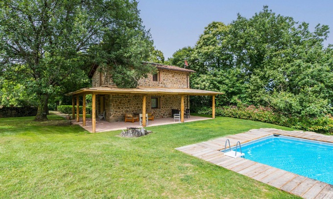 Pescia Casa | Preciosa casa de vacaciones privada con WIFI, piscina privada, TV, patio y aparcamiento
